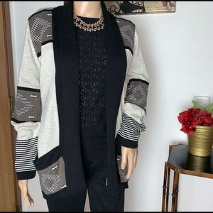 ⭐️Multicolored long sleeve Cardigan by Ezekiel ⭐️